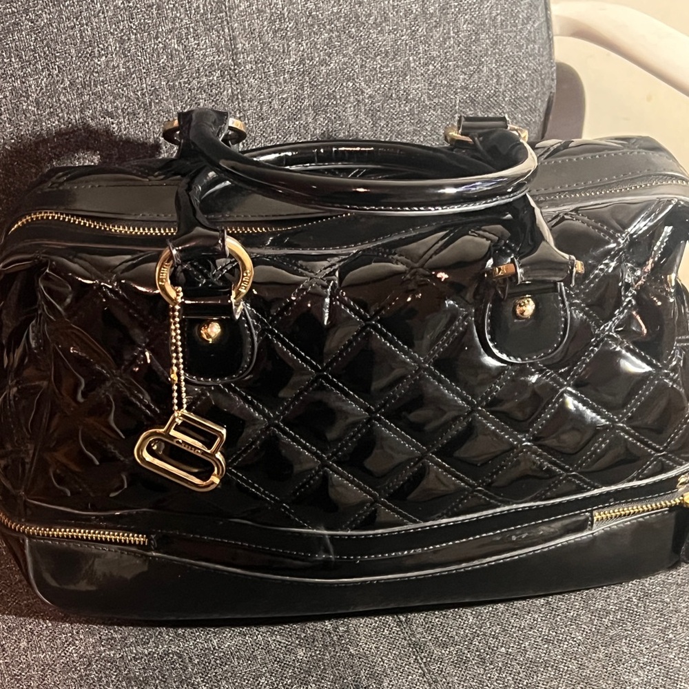 CUUD Elegant Black Quilted Handbag